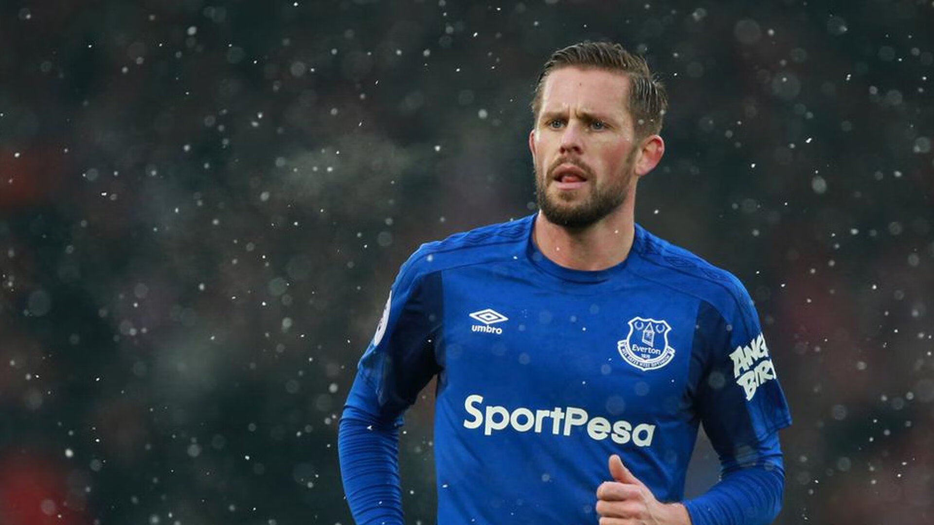 逆转之夜，乌克兰新星闪耀，阿尔瓦雷斯关键一击终结拜仁神话